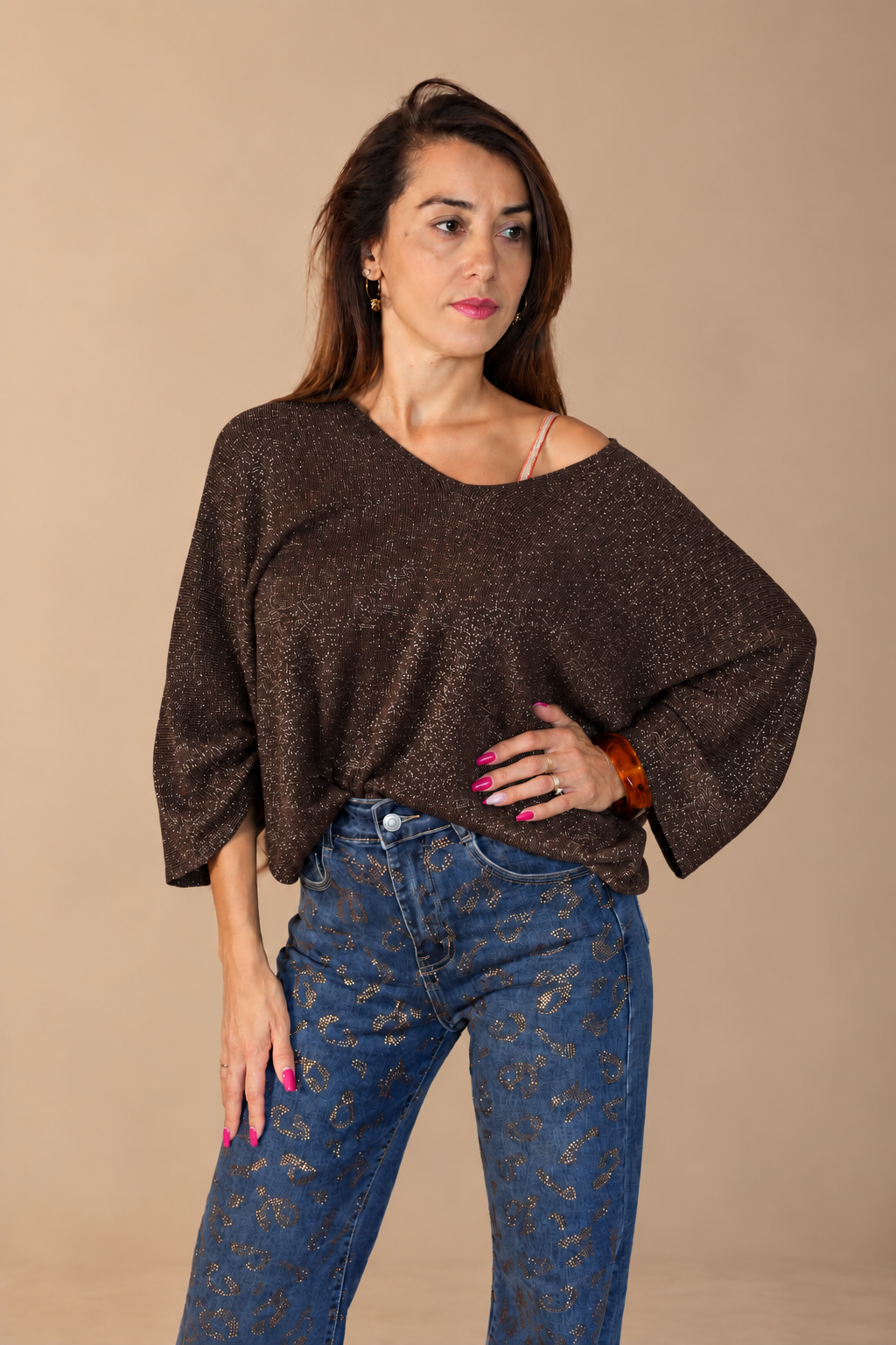 Pull léger à col V au fils lurex – Femme