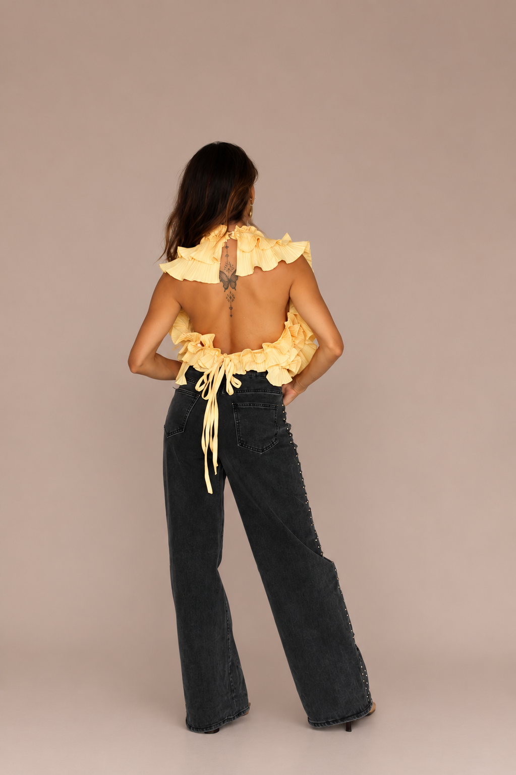Top à volants jaune pastel dos nu – Femme