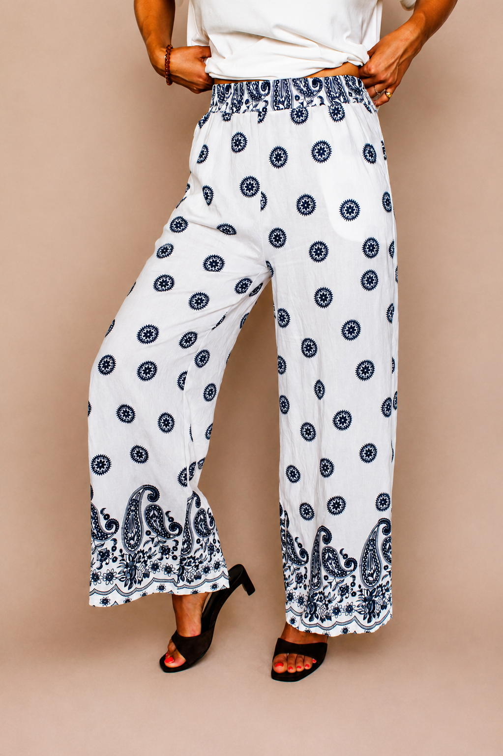 Pantalon fluide imprimé blanc – Femme