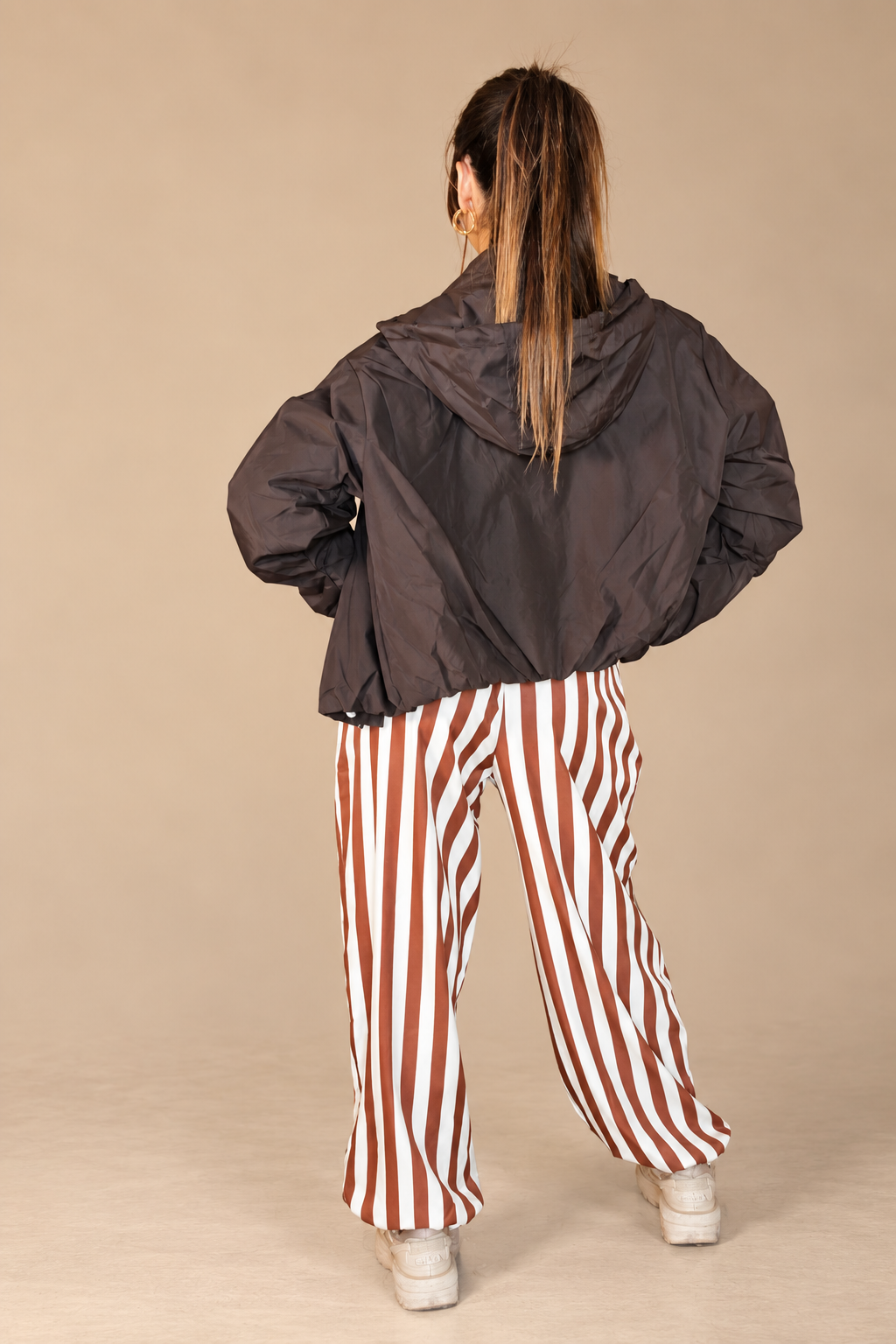 Veste bombers fine à capuche– Femme