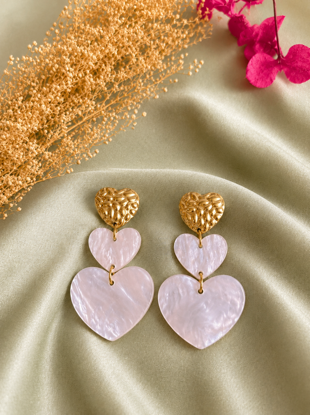 Boucles d’oreilles cœurs nacrés