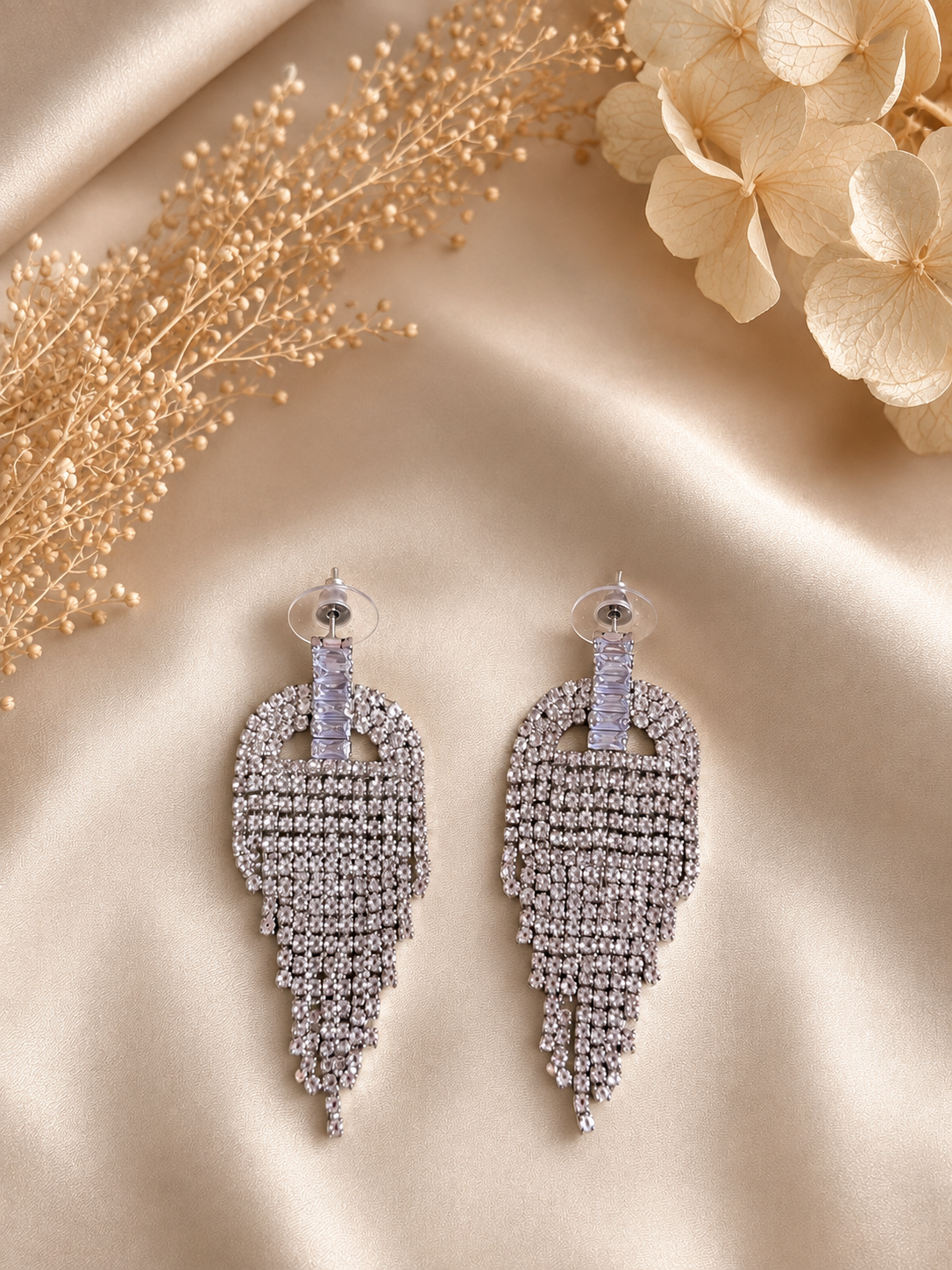 Boucles d’oreilles longues argentées